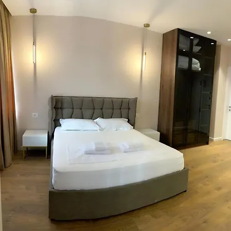 Premium Center Apartment